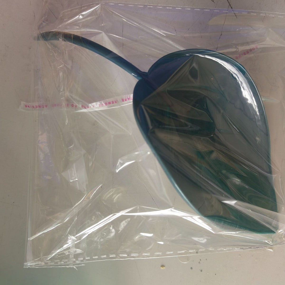 Leaf‑Shaped Watering Funnel for Potted Plants – Tidy, Spill‑Free Pouring