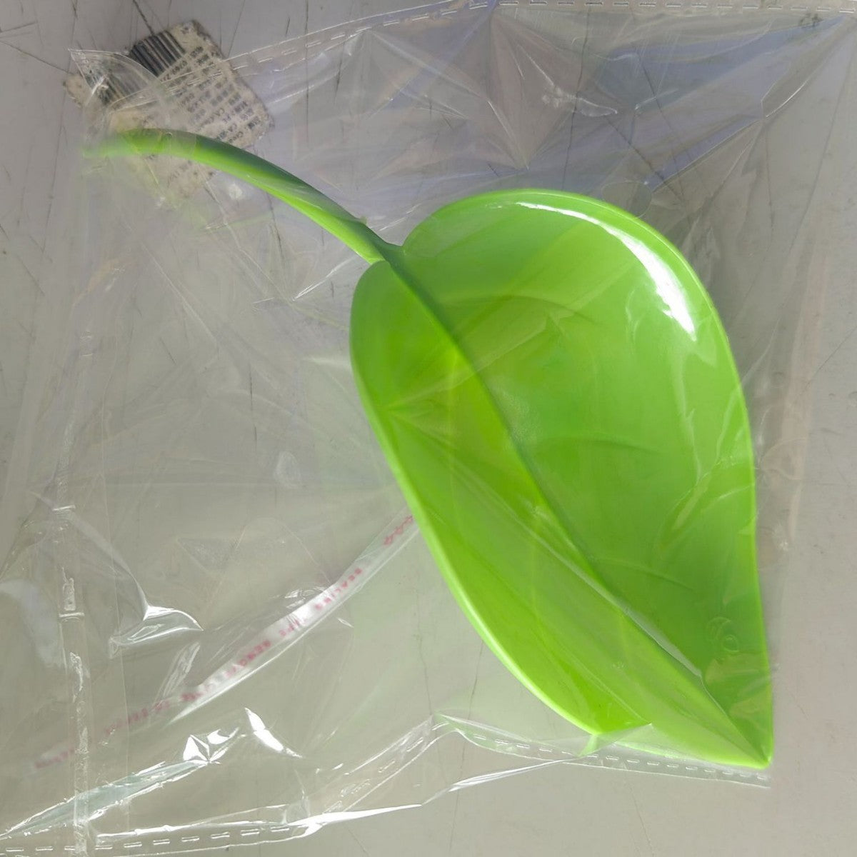 Leaf‑Shaped Watering Funnel for Potted Plants – Tidy, Spill‑Free Pouring